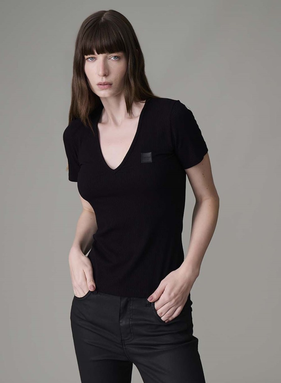 T-Shirt | Triton Ribbed Slim T-Shirt